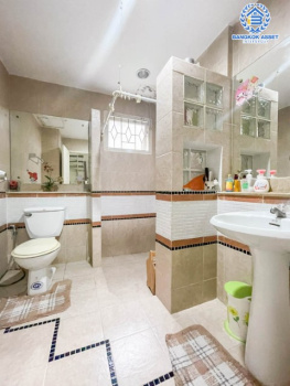 *****บ้านเดี่ยวมือสอง ม.นันทวัน สุขาภิบาล5 พร้อมเข้าอยู่ พร้อมฟังก์ชัน 3 ห้องนอน 2 ห้องน้ำ 1 ที่จอดรถ สภาพดีมากๆ บนเนื้อที่กว่า 57.7 ตร.ว. กว้างมาก พื้นที่ใช้สอยมากถึง 194 ตร.ม. บนทำเลศักยภาพ เชื่อมต่อถนน รามอินทรา, วัชรพล, สุขาภิบาล5 เดินทางสะดวก ใกล้ทางด่วน "ฉลองรัช" และรถไฟฟ้าสายสีเขียว "สถานีสายหยุด"